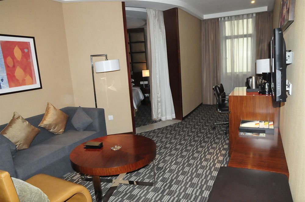 Four Points By Sheraton Taicang Eksteriør billede