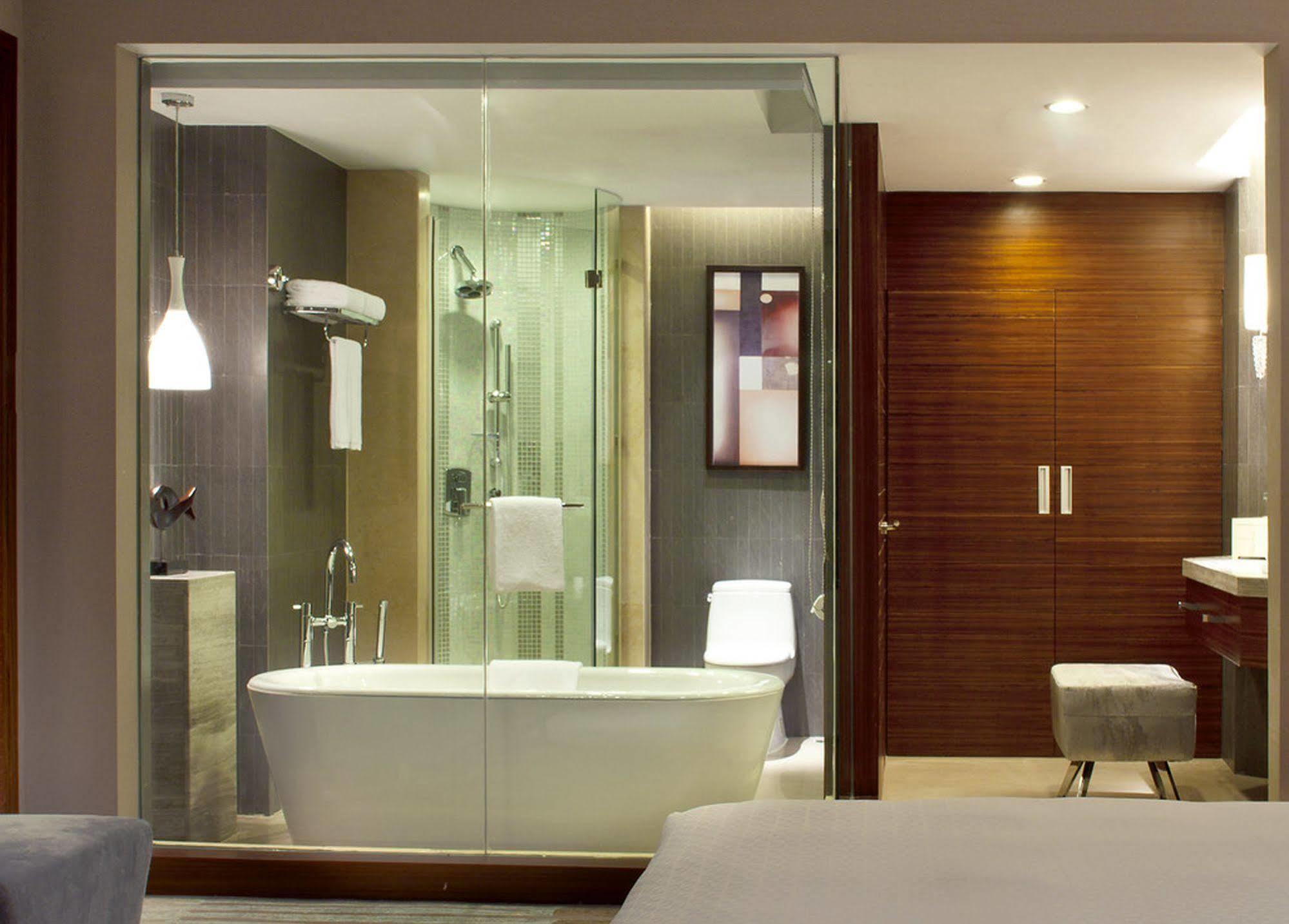 Four Points By Sheraton Taicang Eksteriør billede