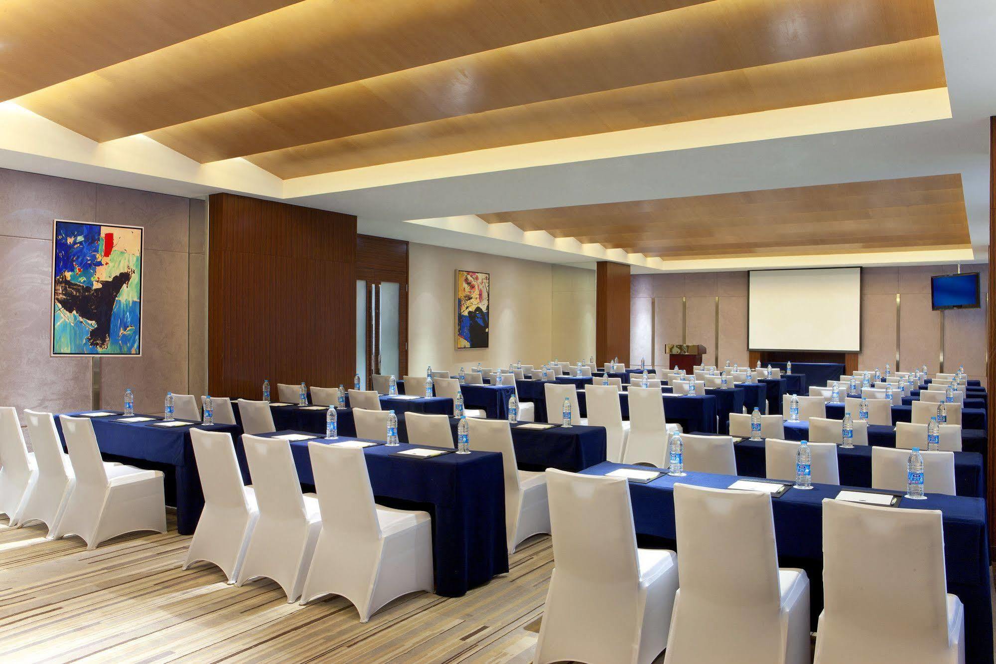 Four Points By Sheraton Taicang Eksteriør billede