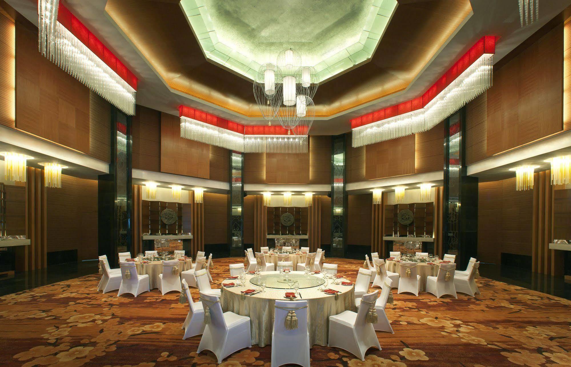Four Points By Sheraton Taicang Eksteriør billede